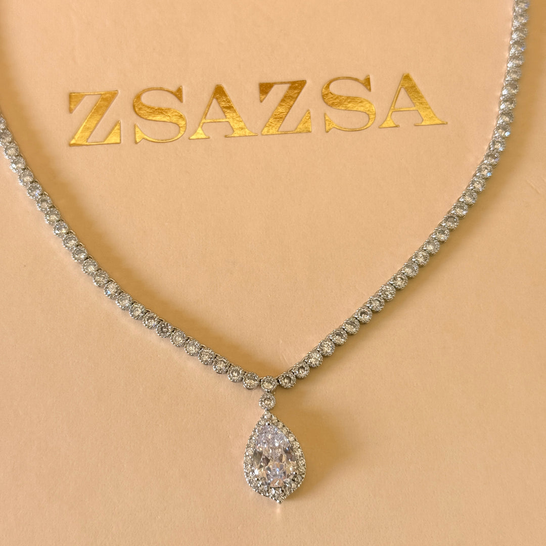 Teardrop zircone silver set