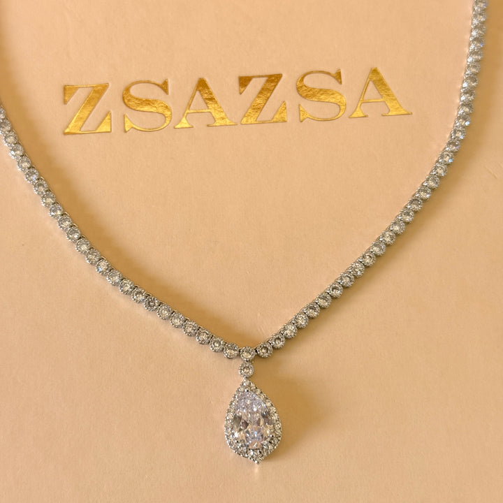 Teardrop zircone silver set