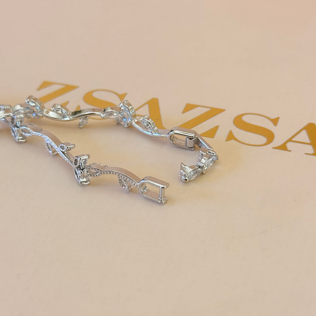 Dainty zircone white gold plated silver bracelet