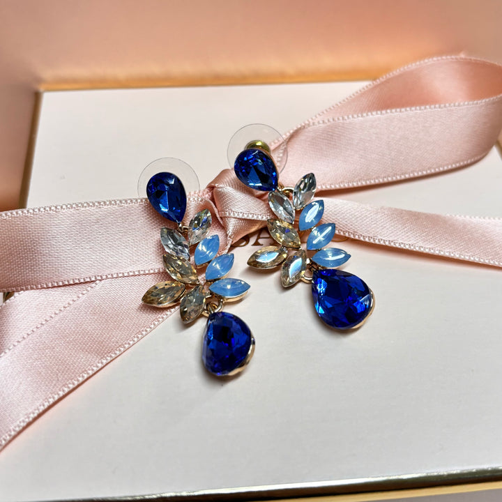 Teardrop earrings