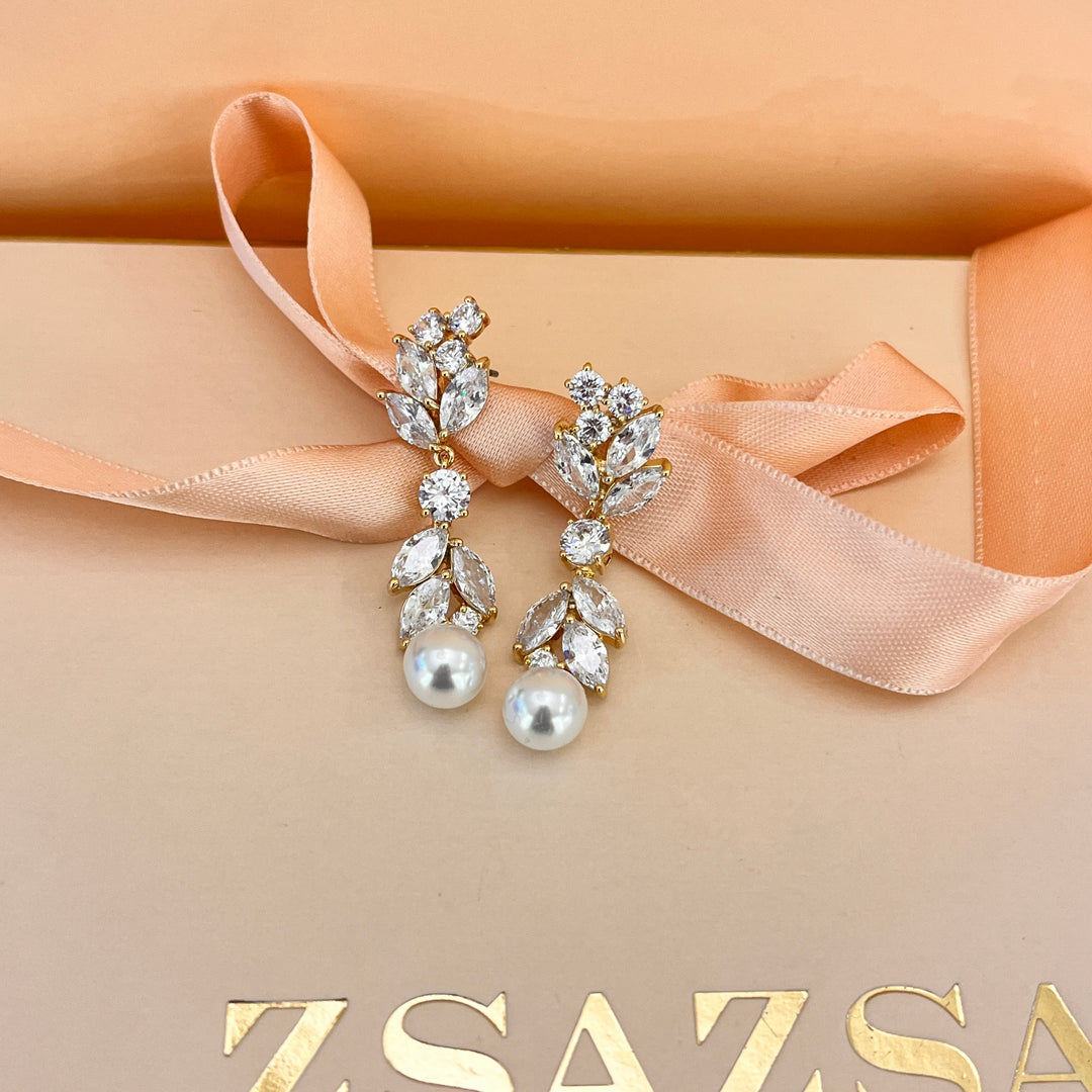 Marquise zircone and white pearls gold plated earrings