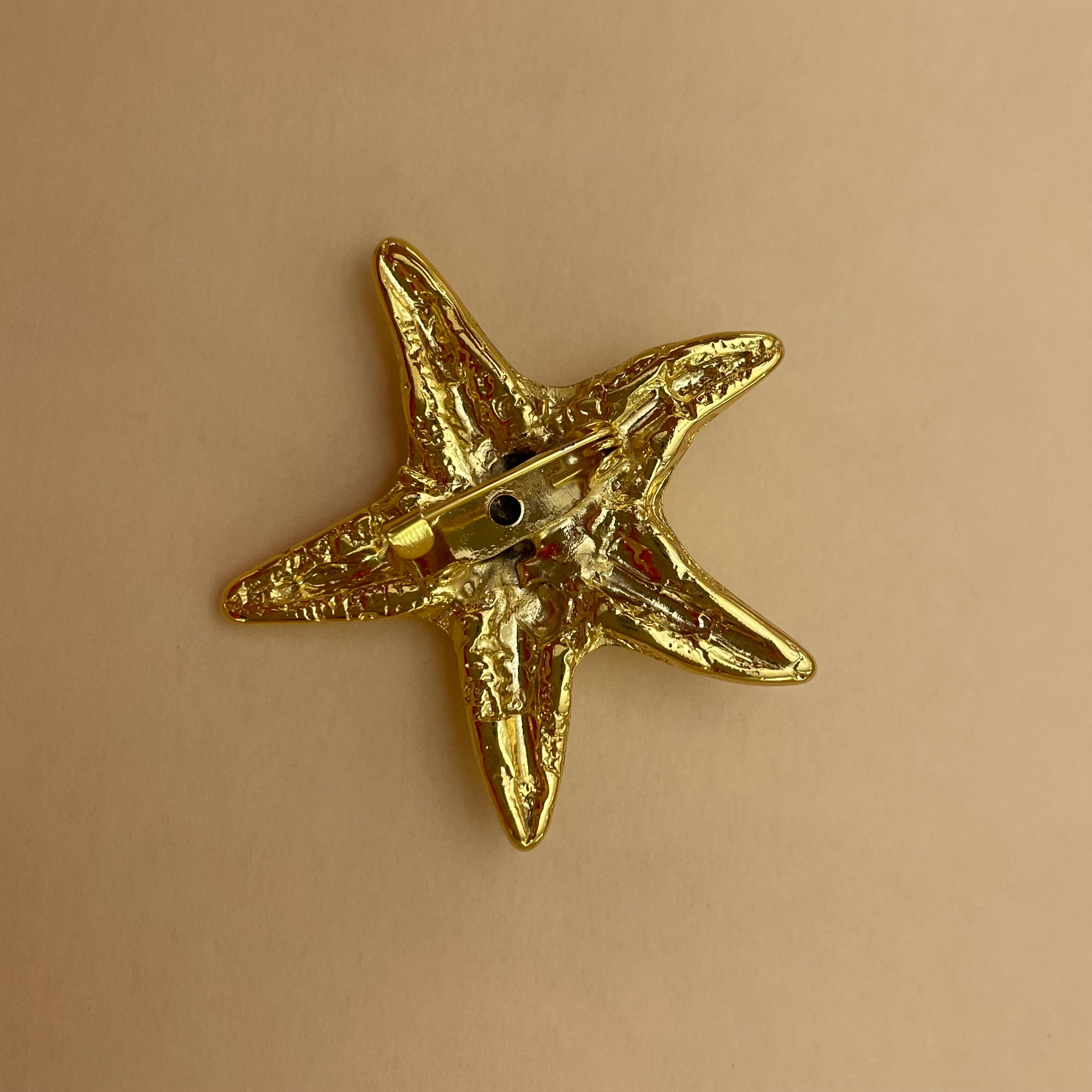 Starfish brooch