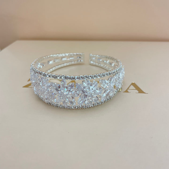 Flower bangle