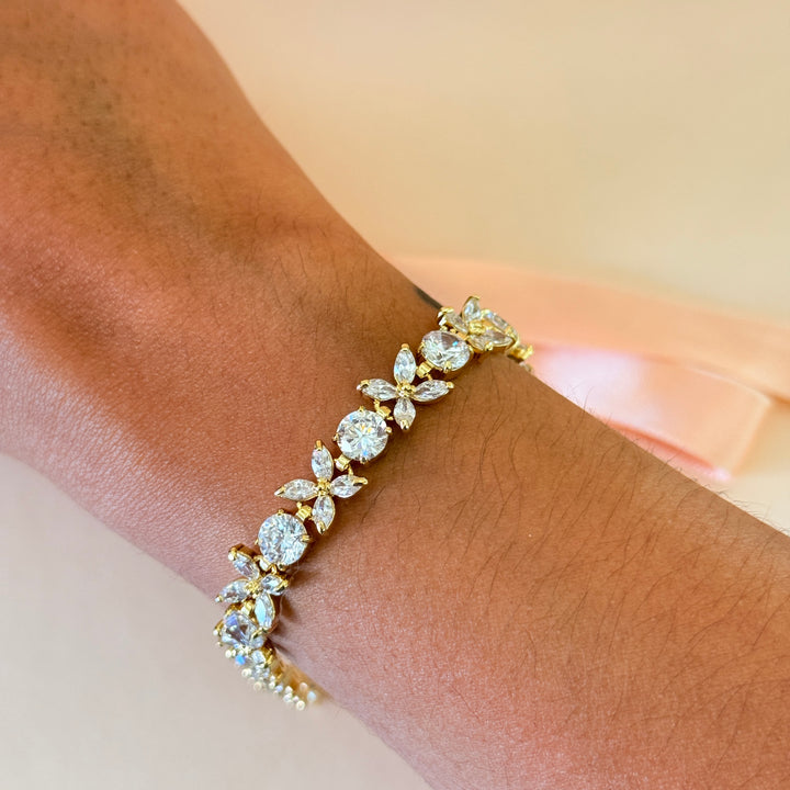 Zircone marquise flower gold plated bracelet