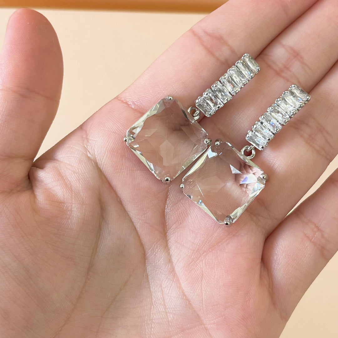 Silver zircone square earrings