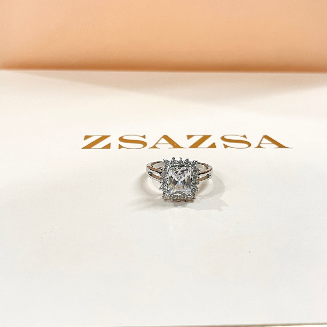 Zircone rectangular white gold plated ring