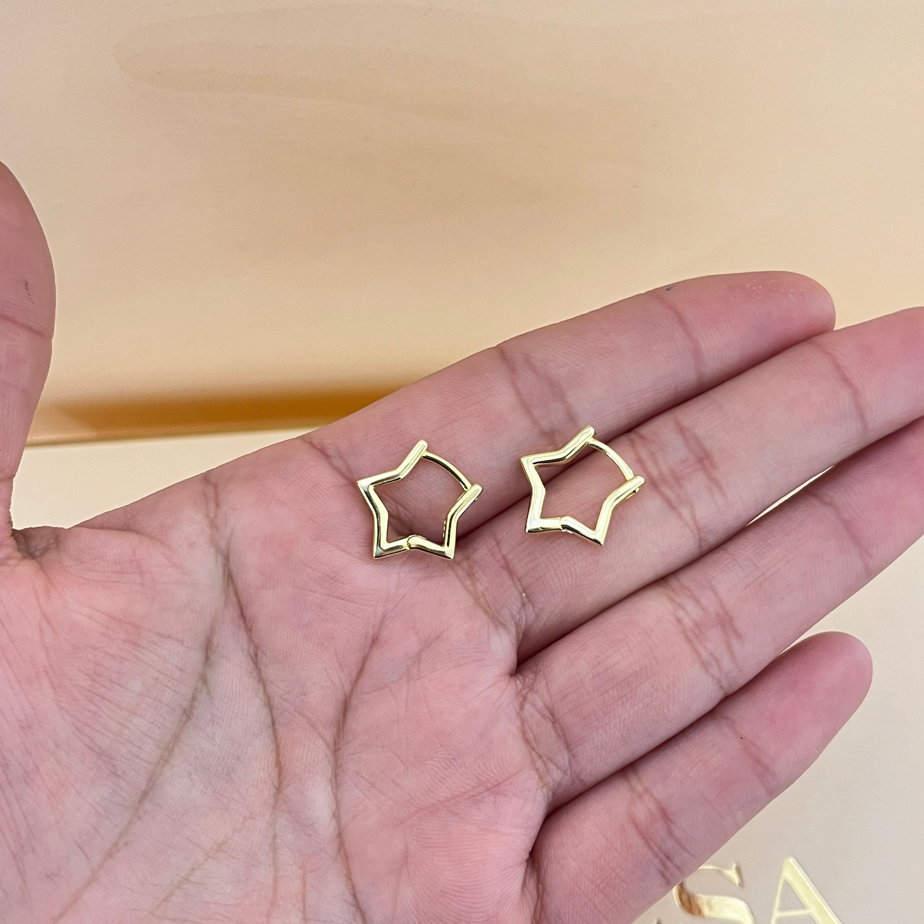 Gold stars hoops