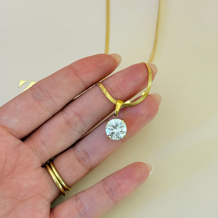 Zircone solitaire stainless steel gold plated pendant