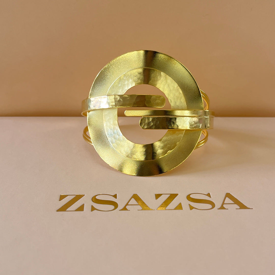 Gold handmade bangle