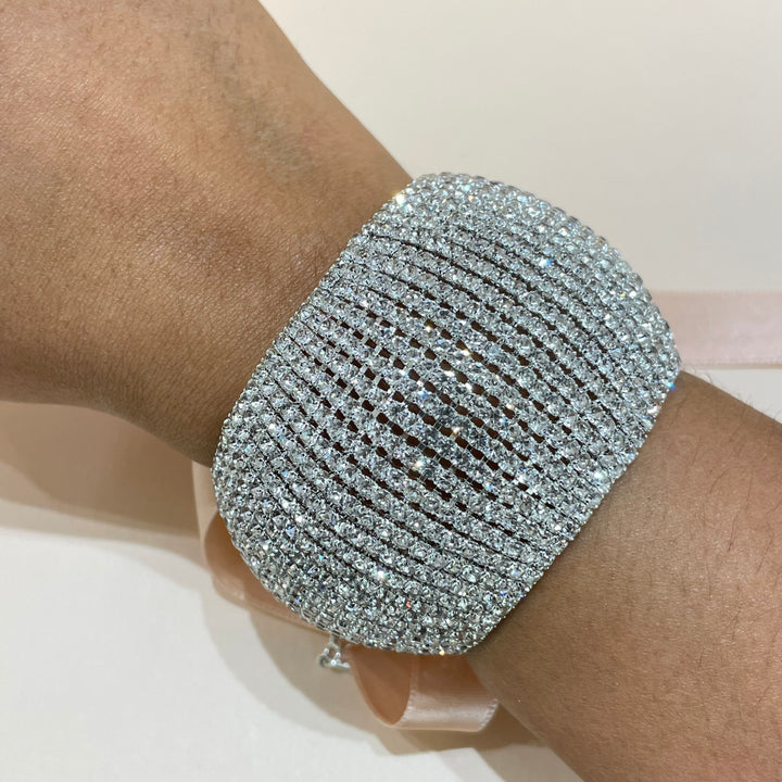 Thick bracelet