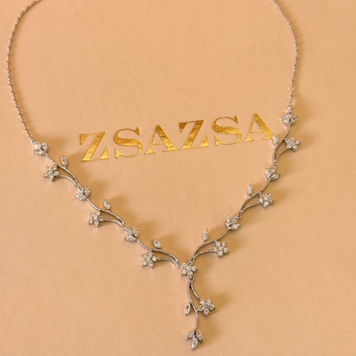 Flower and leaves zircone silver set