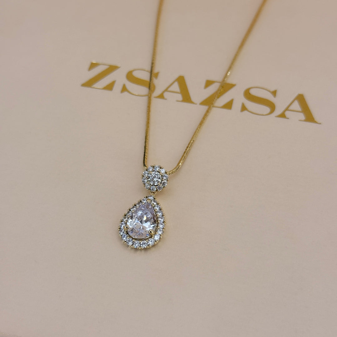 Teardrop zircone gold plated pendant set