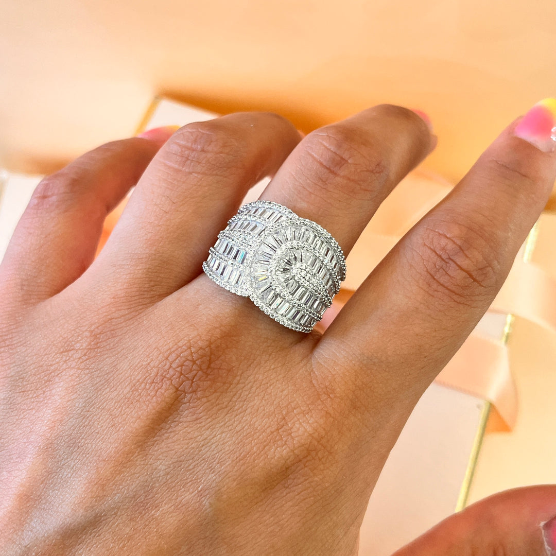 Zircone baguette white gold plated crossed ring
