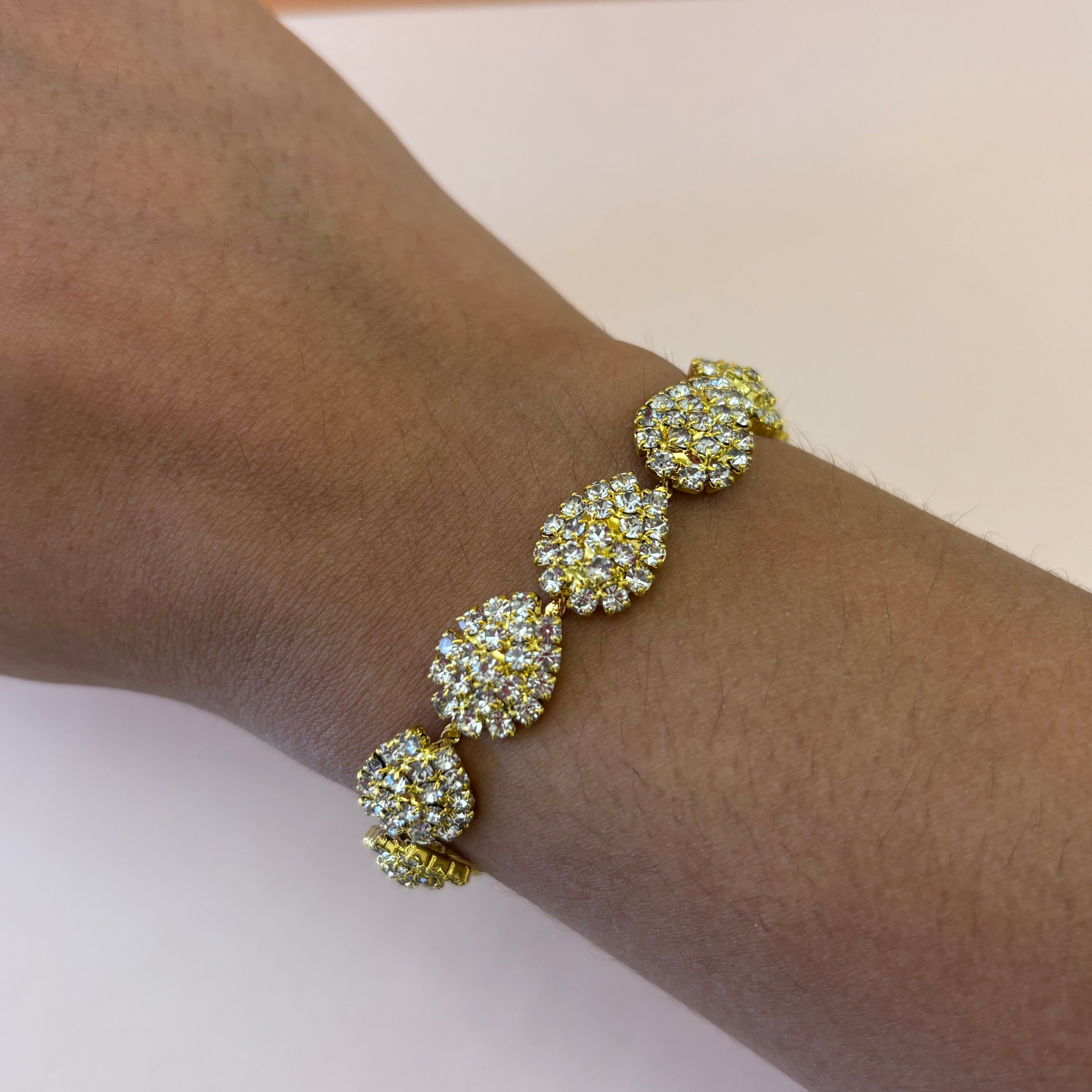 Elegant rhinestone bracelet