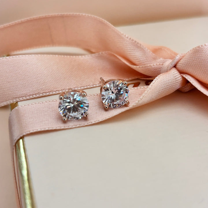Solitaire earrings