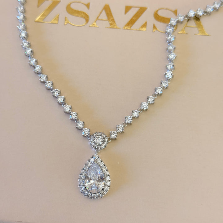 Teardrop zircone silver set