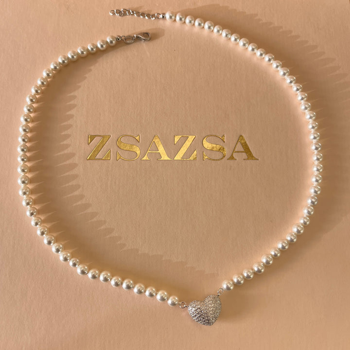 Pearls necklace