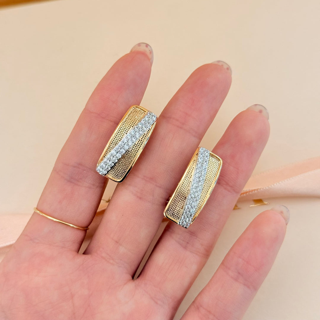 Rectangular design zircone gold plated earrings