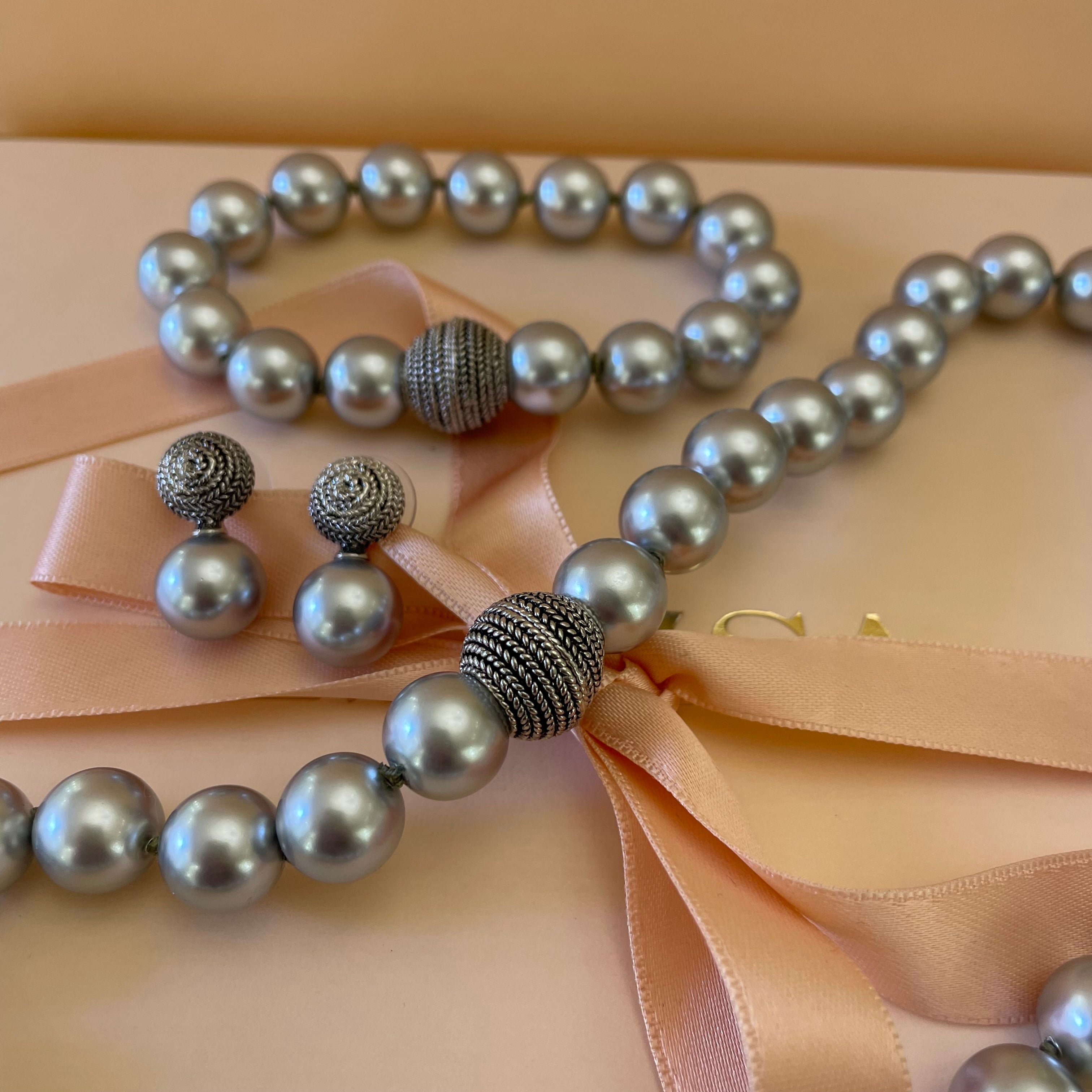 Complete grey pearls set