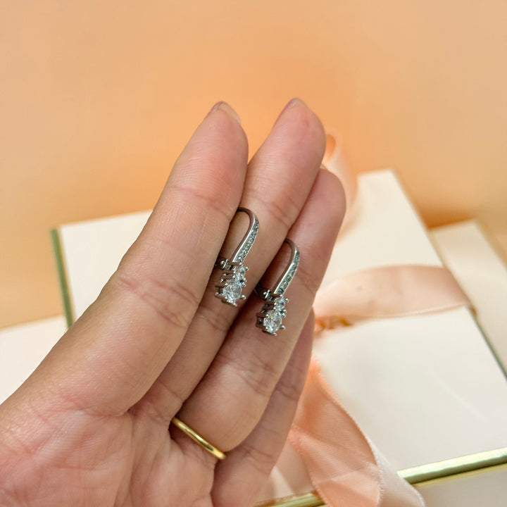 Dainty round sterling silver hook