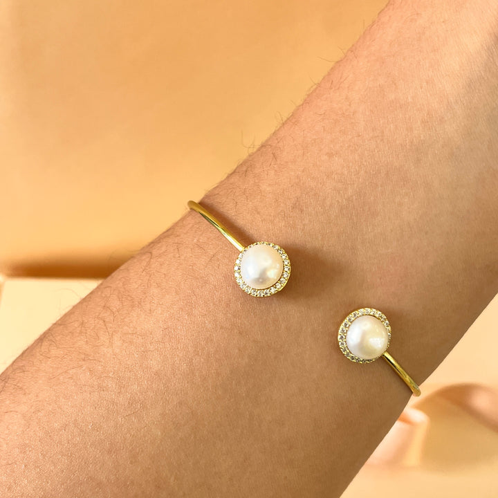 Zircone and fresh water pearls gold plated sterling silver bangle