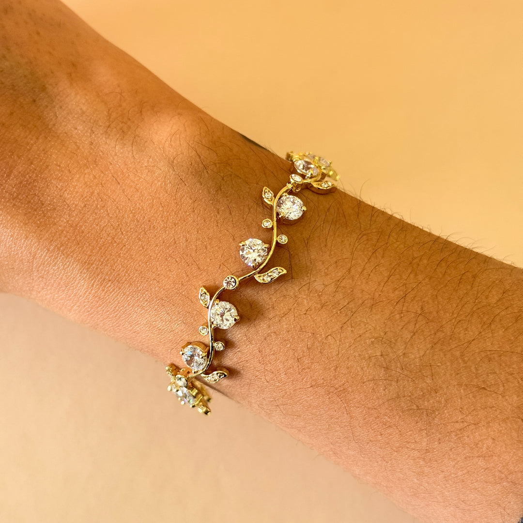 Leaves zircone gold plated earrings and bracelet