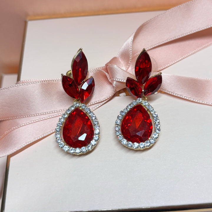Teardrop earrings