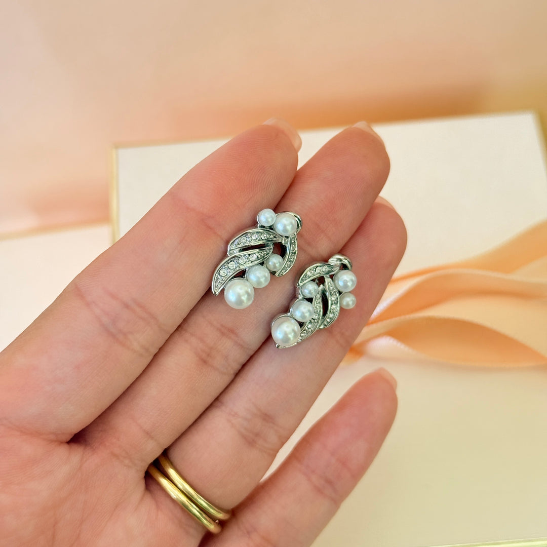 Swarovski crystals Dainty pearls white gold plated earrings
