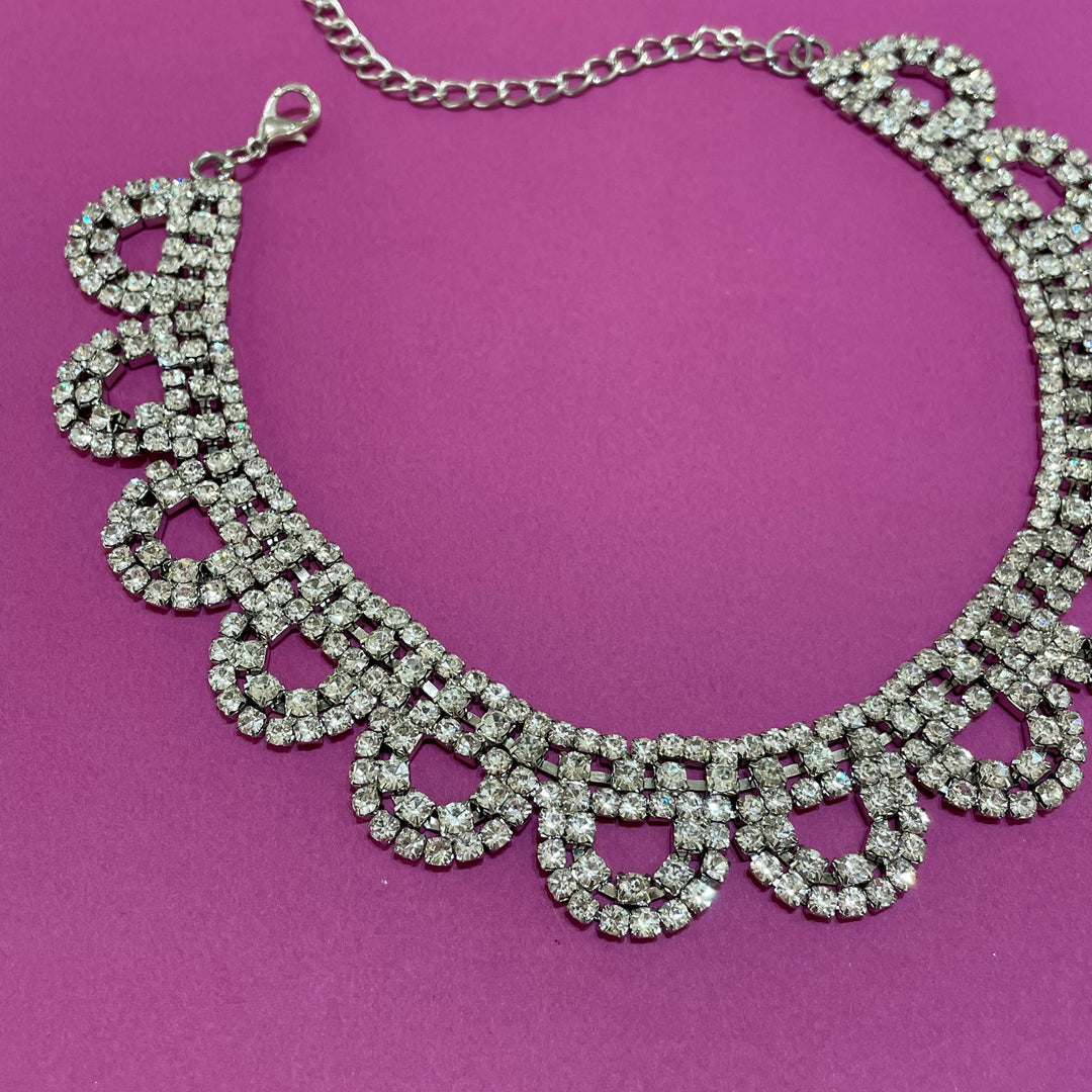 Elegant choker