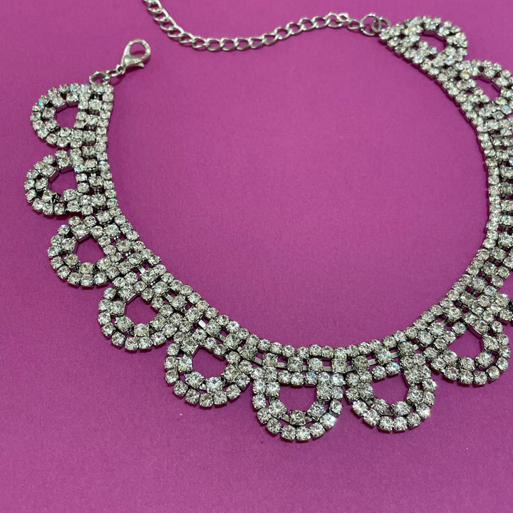 Elegant choker