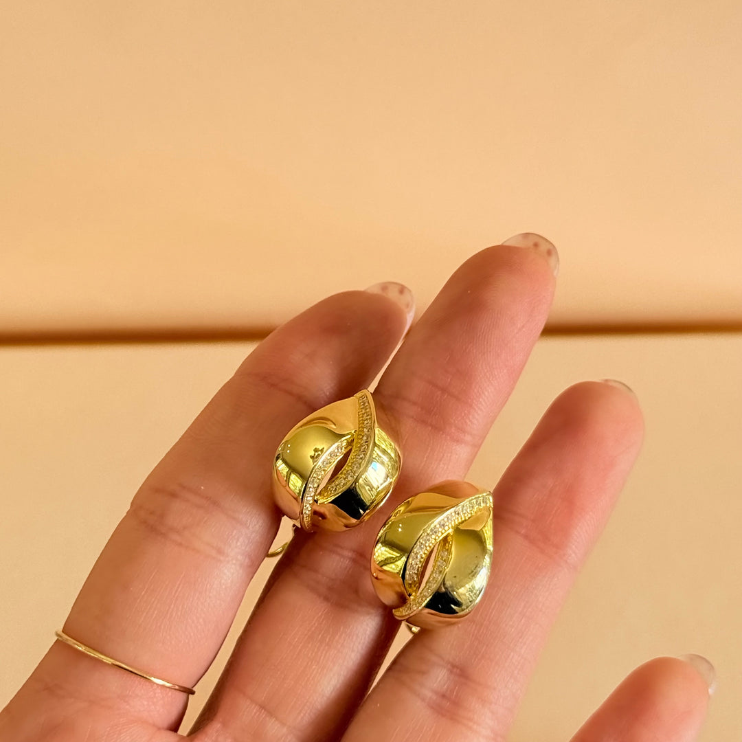 Curve zircone gold plated earrings