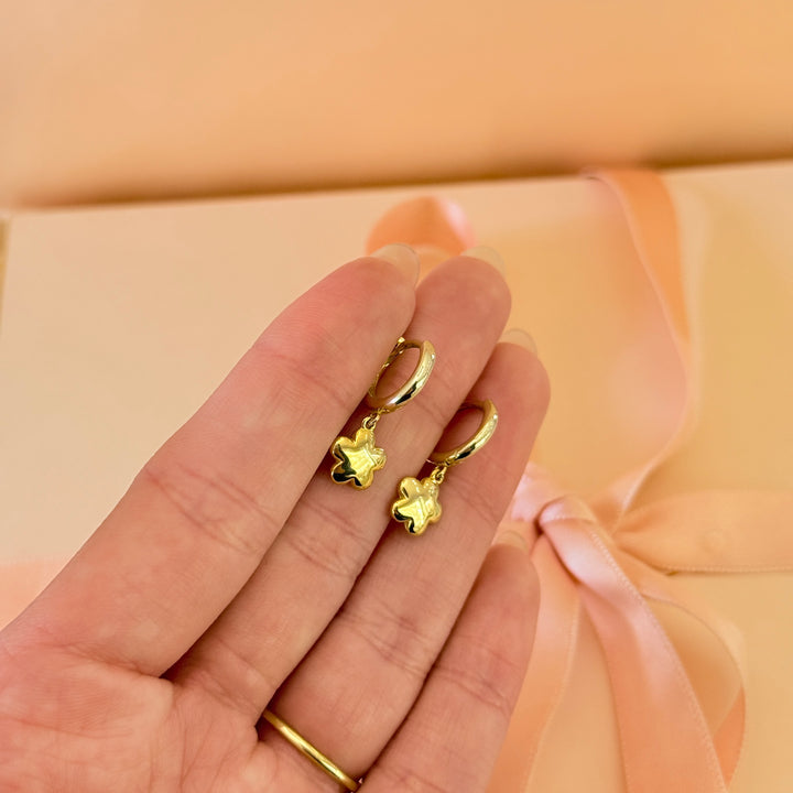 Dainty flower gold plated hoops