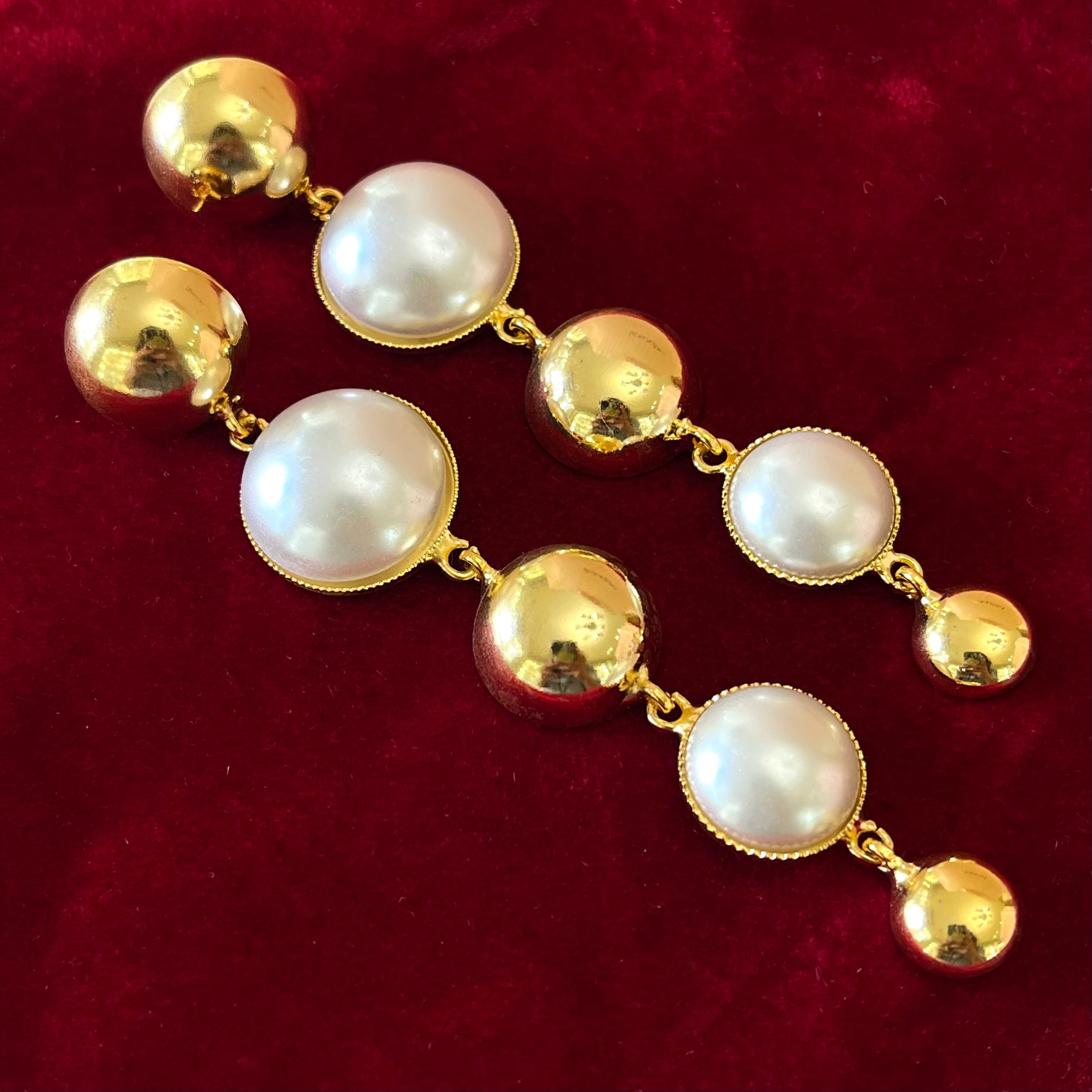 Gold & pearl set