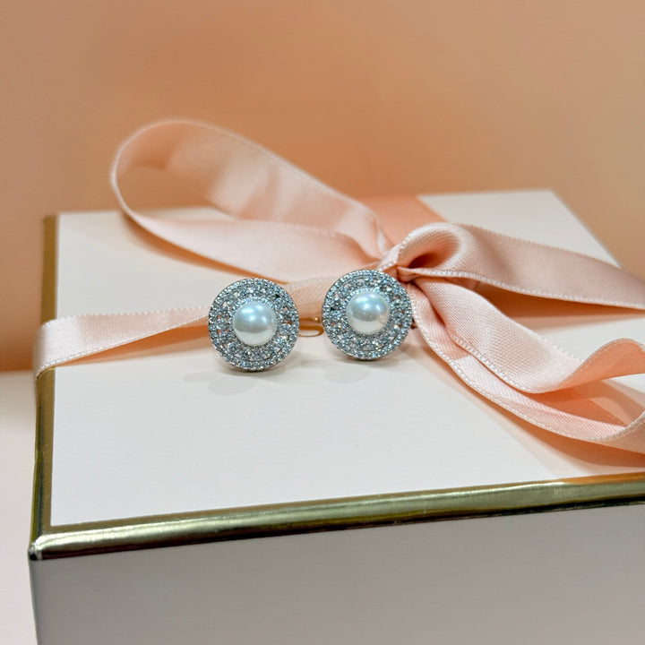 Classic pearl and zircone sterling silver studs