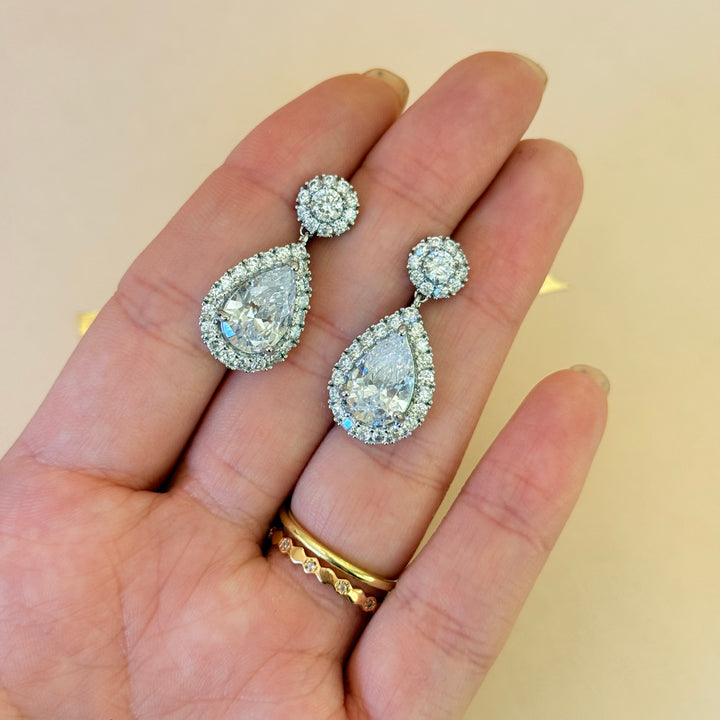 Teardrop zircone silver set