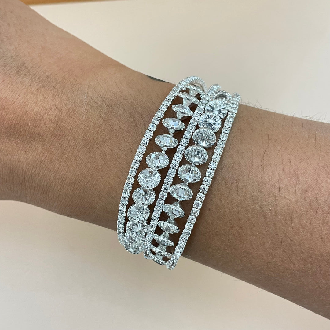 Elegant bangle