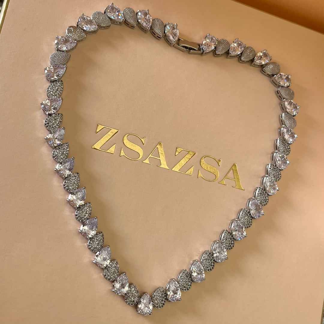 Silver zircone teardrop necklace
