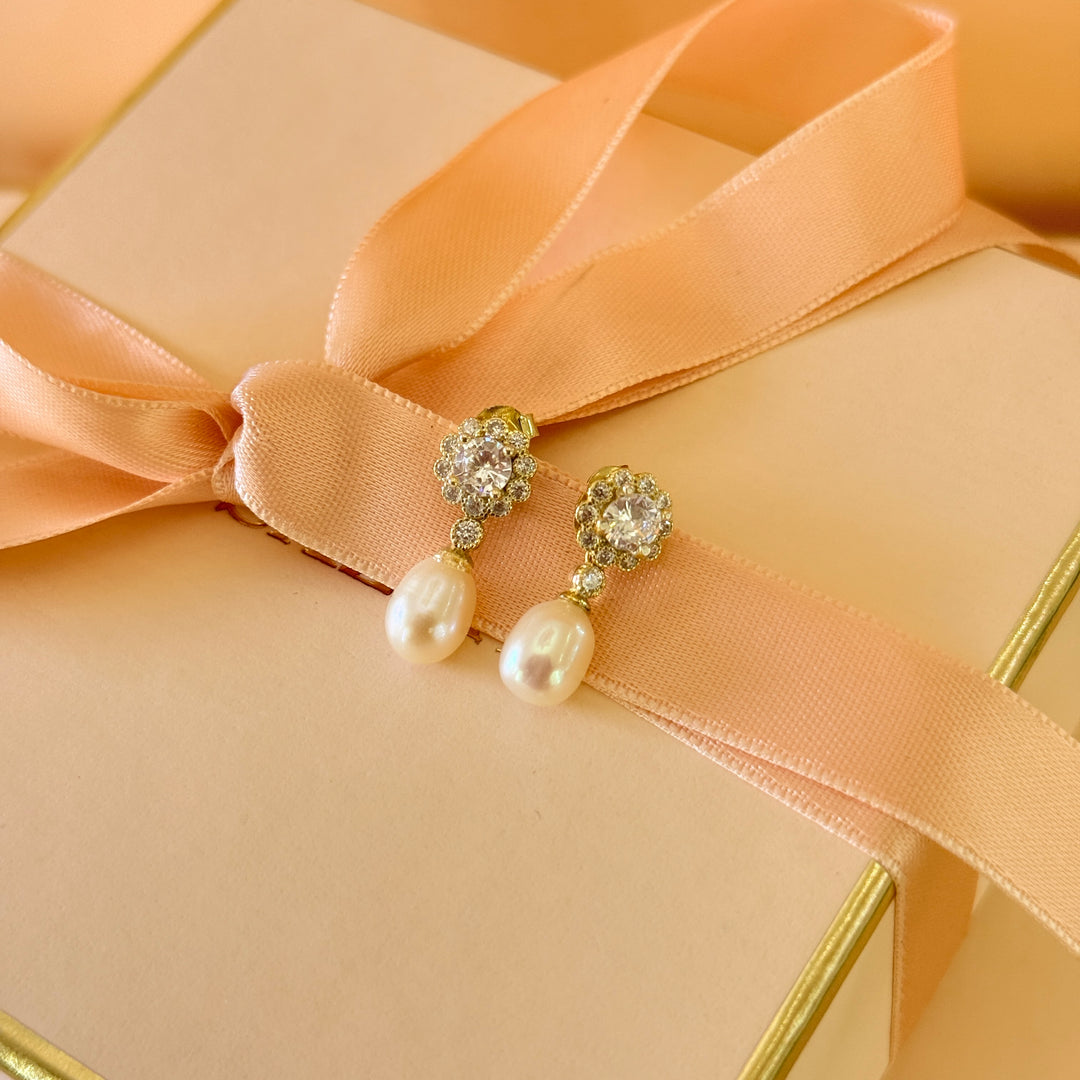 Flower and pearl zircone sterling silver gold plated earrings