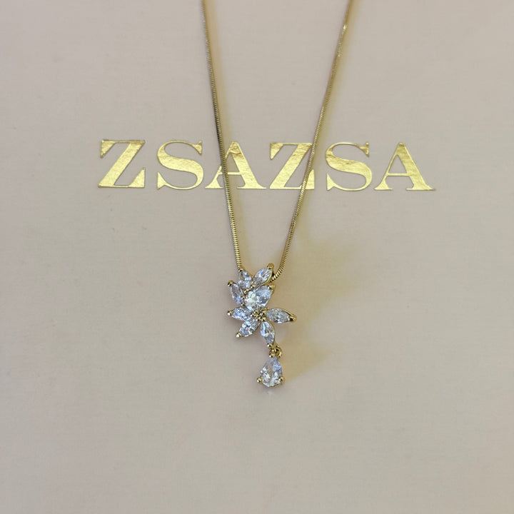 Zircone marquise gold plated pendant