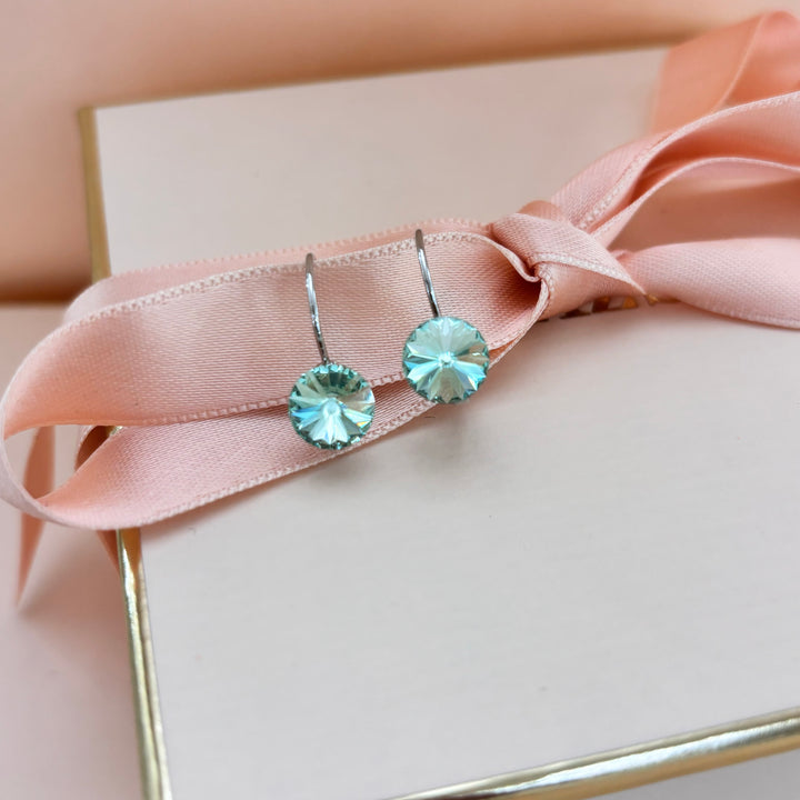 Mint hooks