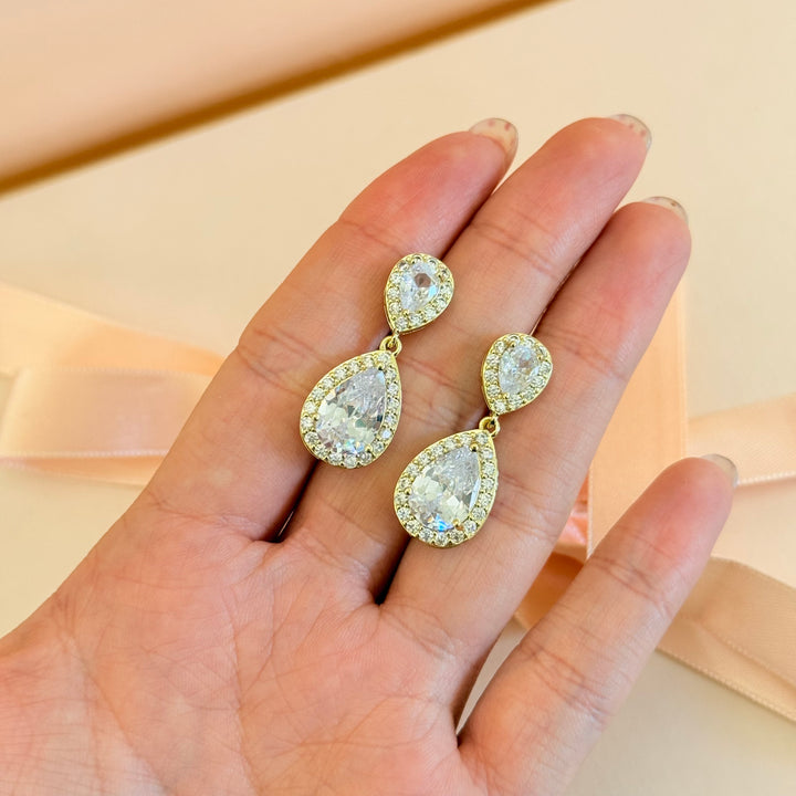 Double teardrop zircone gold plated earrings