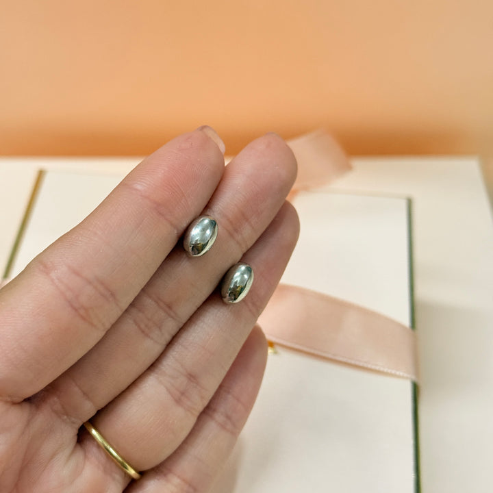Oval basic and plain sterling silver studs