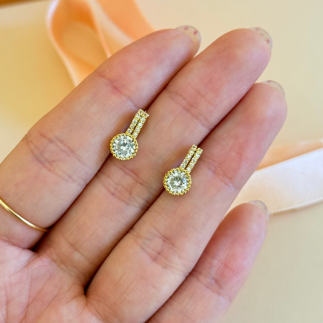 Dainty zircone gold plated earrings