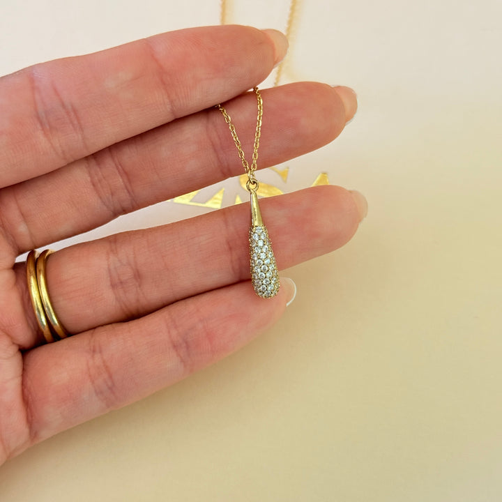 Zircone dainty gold plated pendant