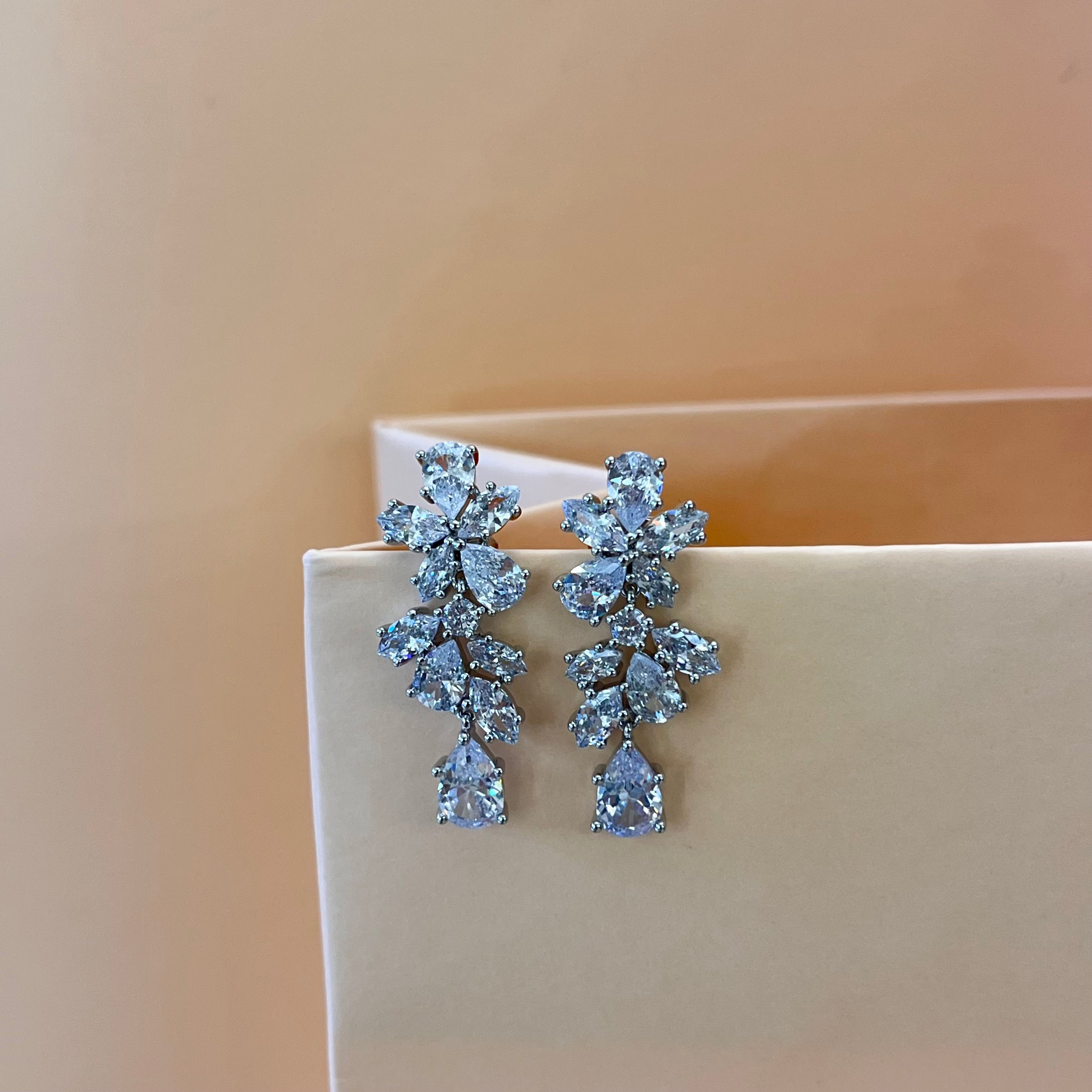 Silver zircone earrings