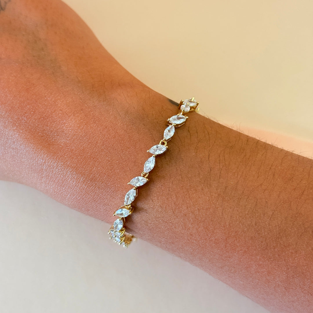 Zircone dainty marquise gold plated bracelet