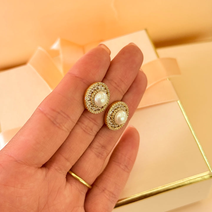 Classic pearl zircone sterling silver gold plated studs