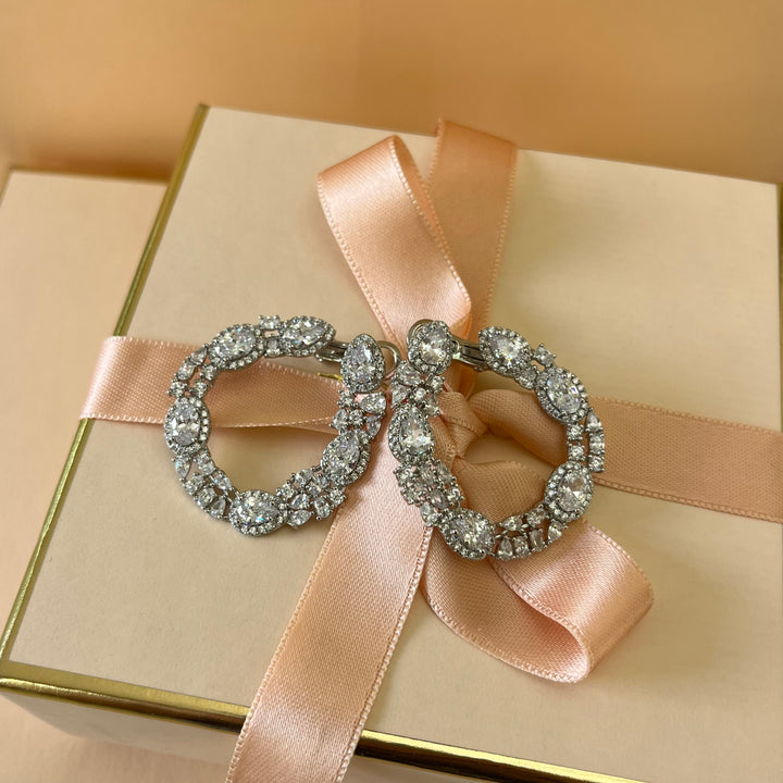 Silver zircone round earrings