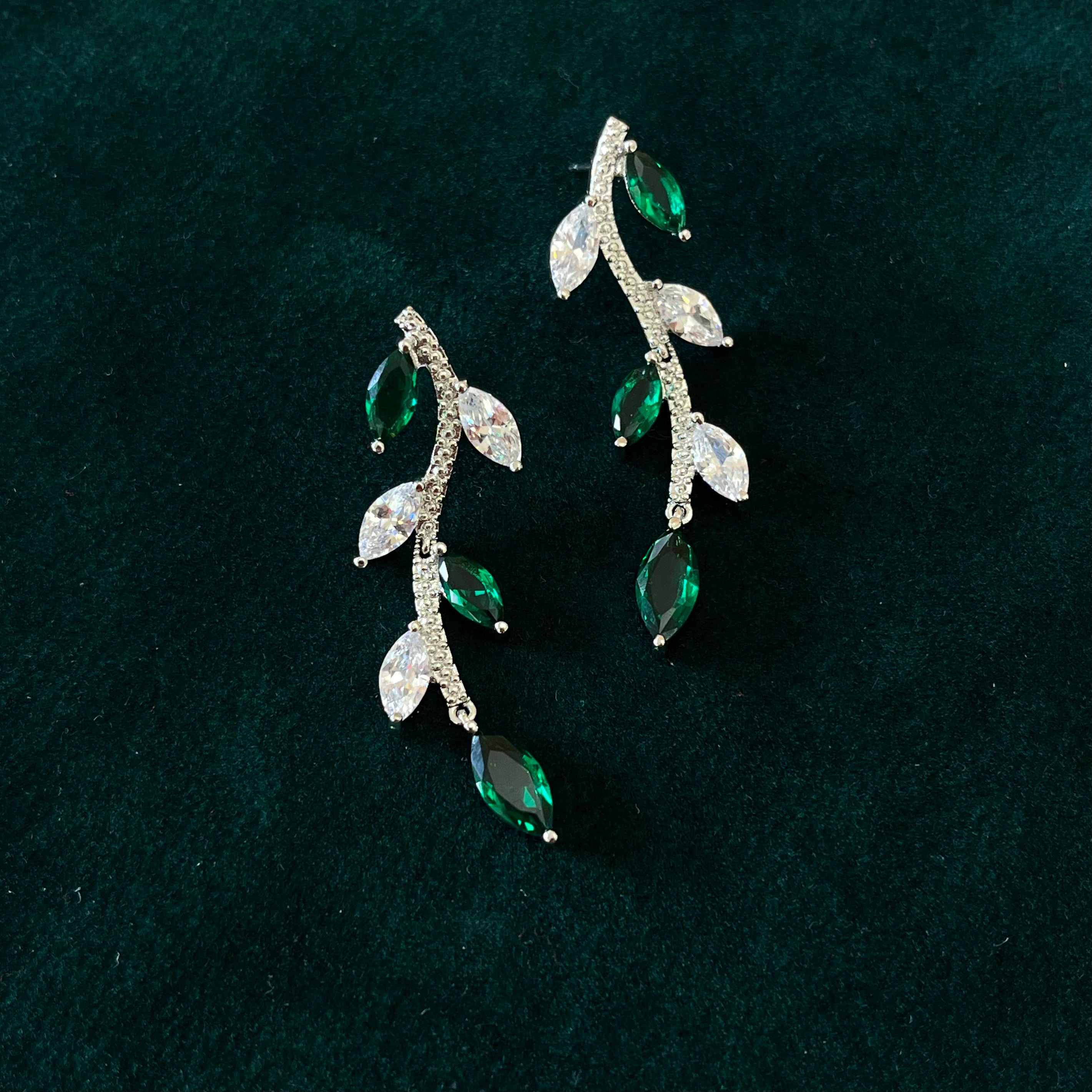 Green zircone set