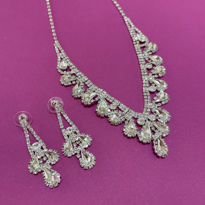 Elegant set